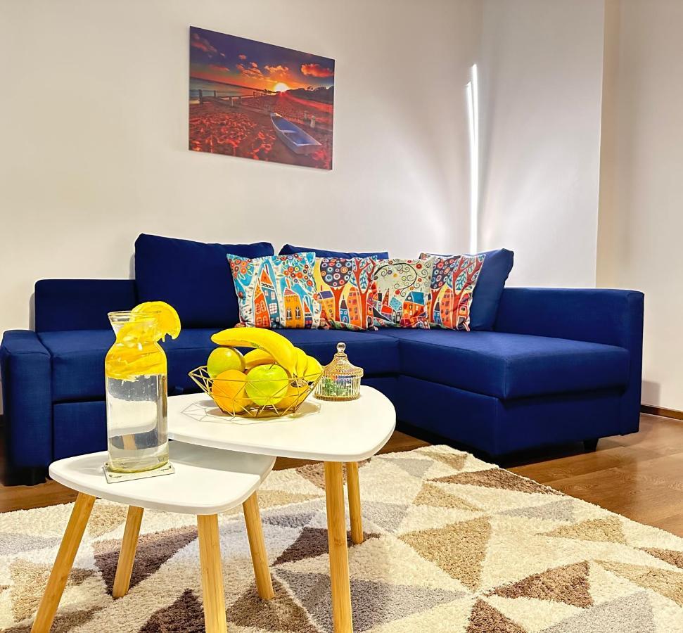Holiday Apartments Bucarest Extérieur photo