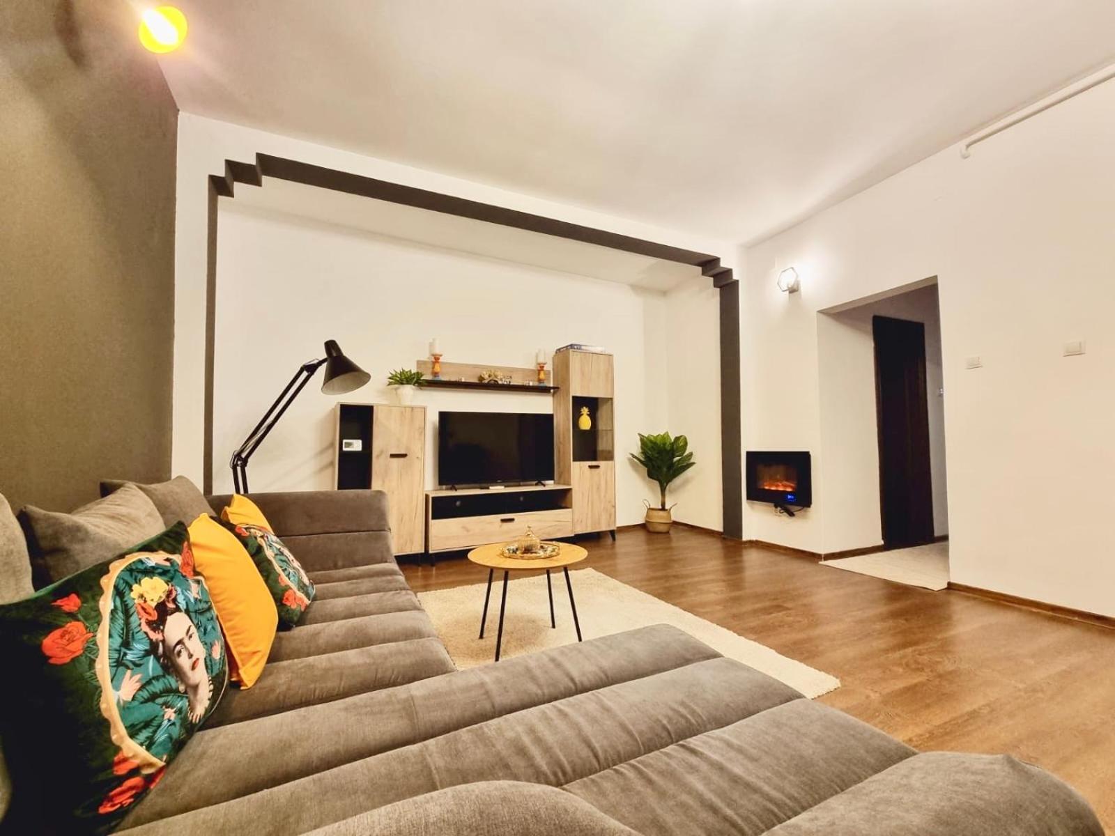 Holiday Apartments Bucarest Extérieur photo