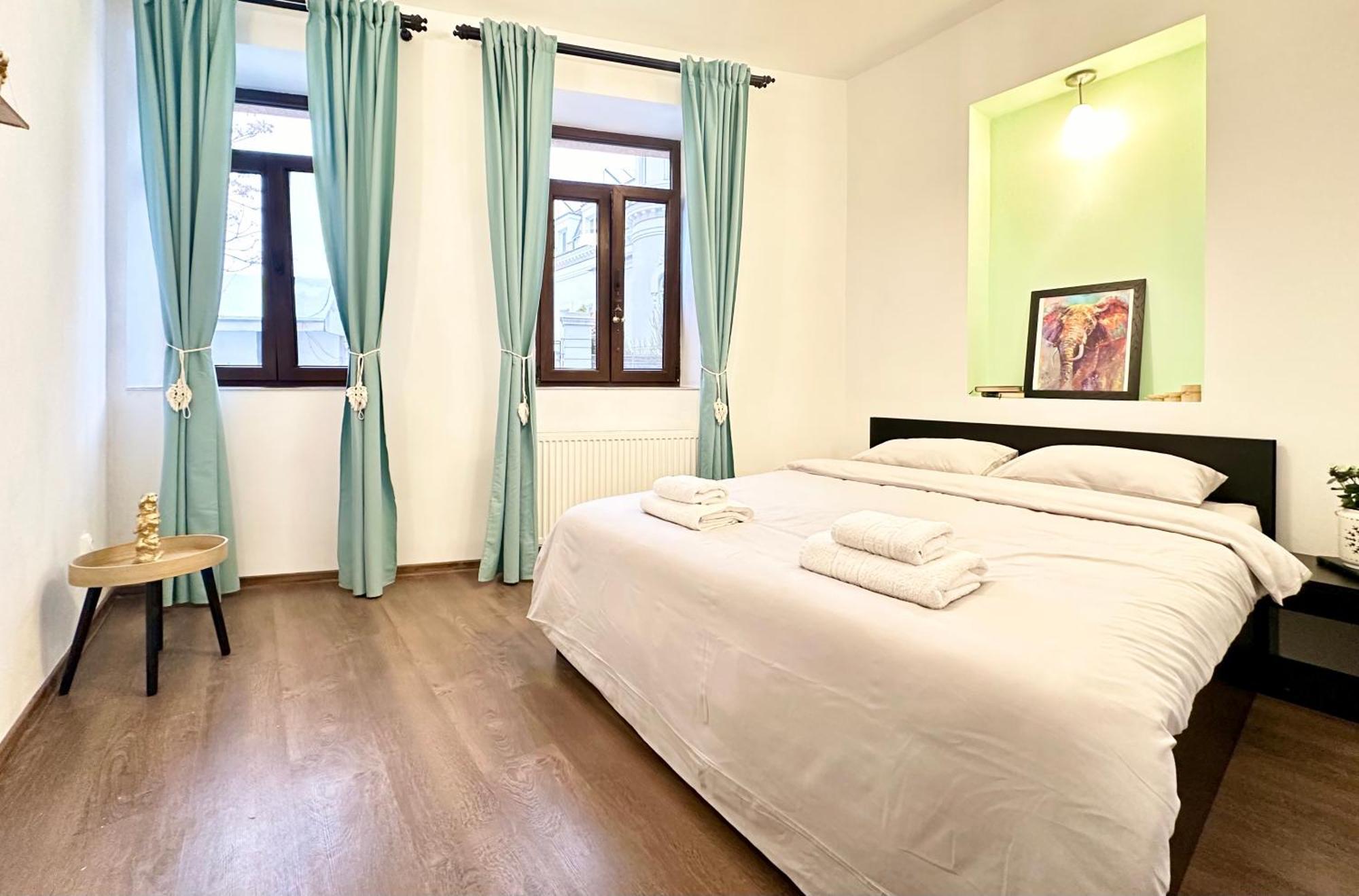 Holiday Apartments Bucarest Extérieur photo