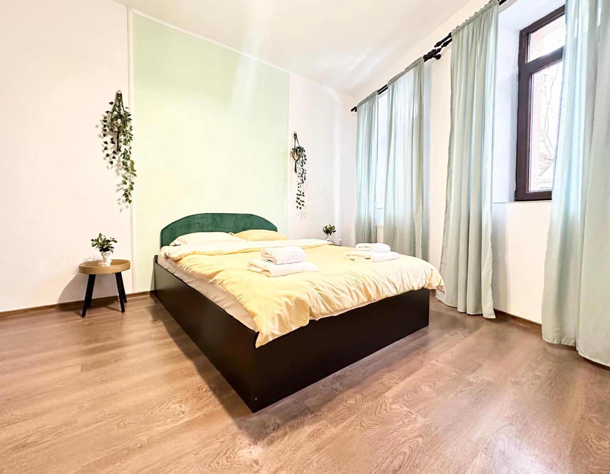 Holiday Apartments Bucarest Extérieur photo